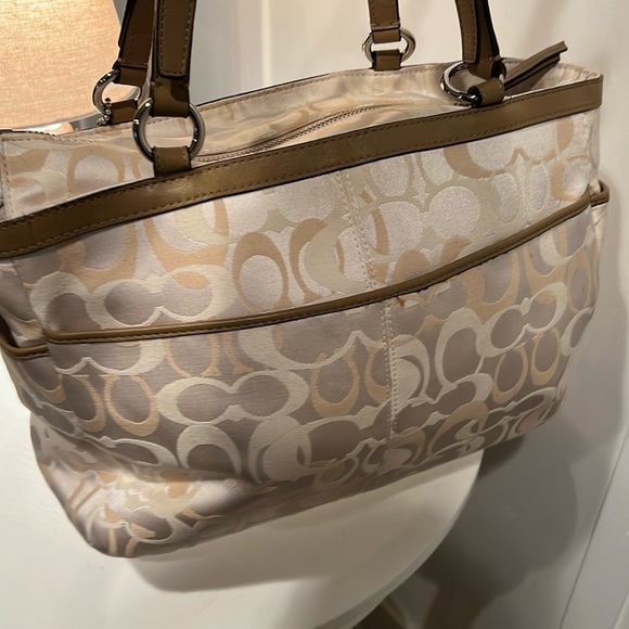 COACH Gallery Gold Lurex Signature East West Tote. - Picture 3 of 7